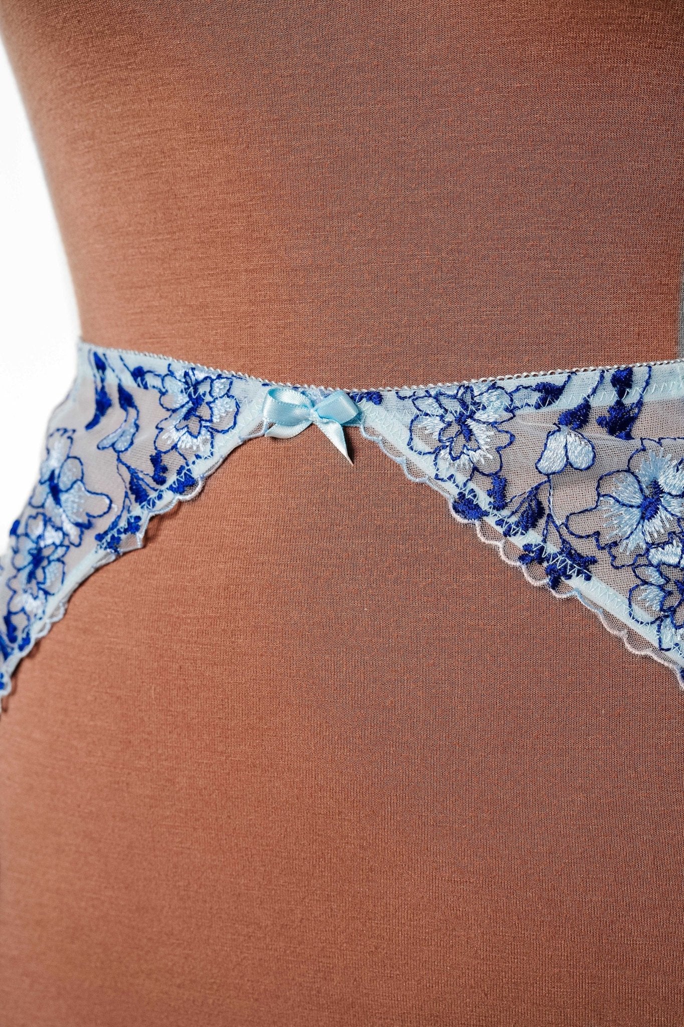 Embroidered Garter Belt - Image 10