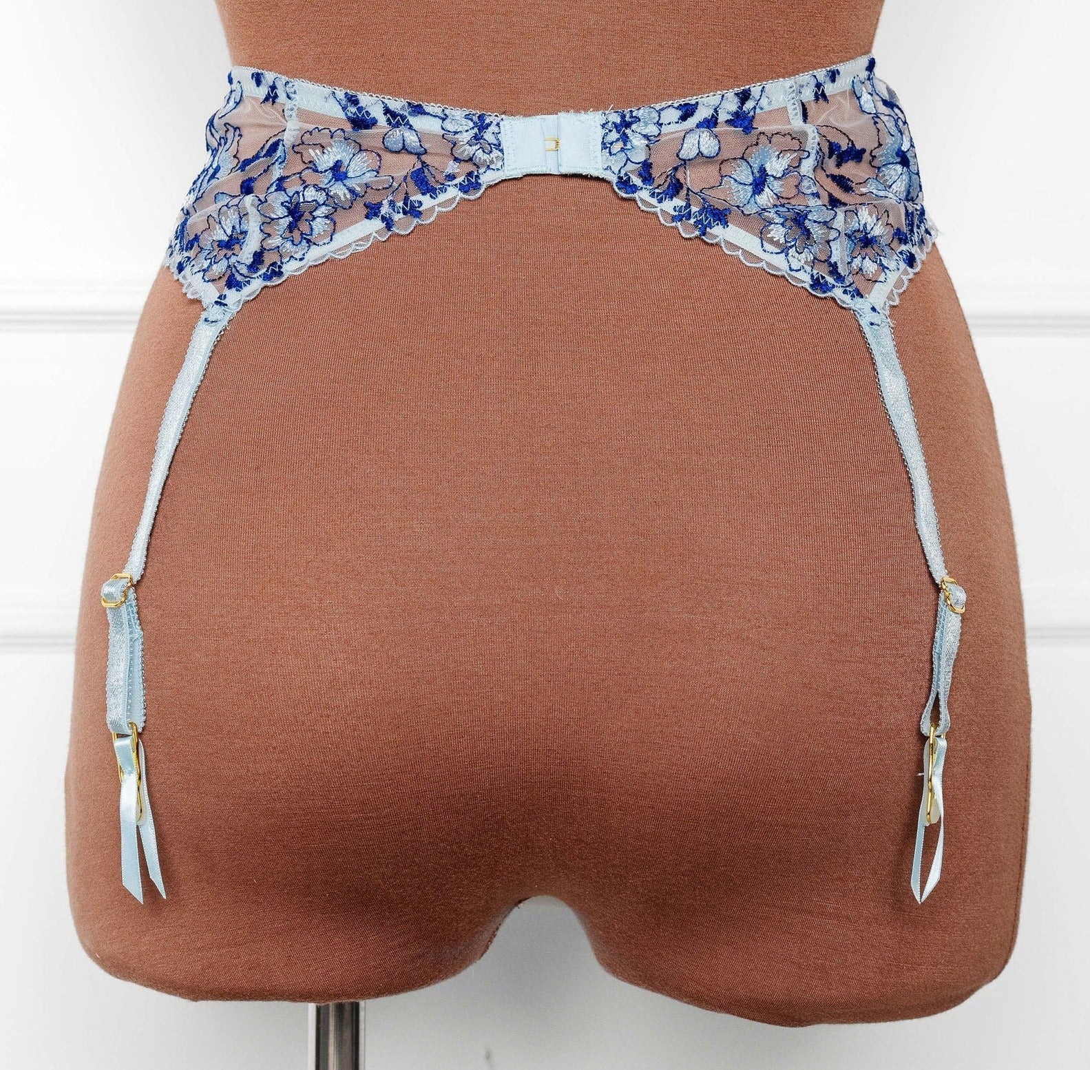 Embroidered Garter Belt - Image 9