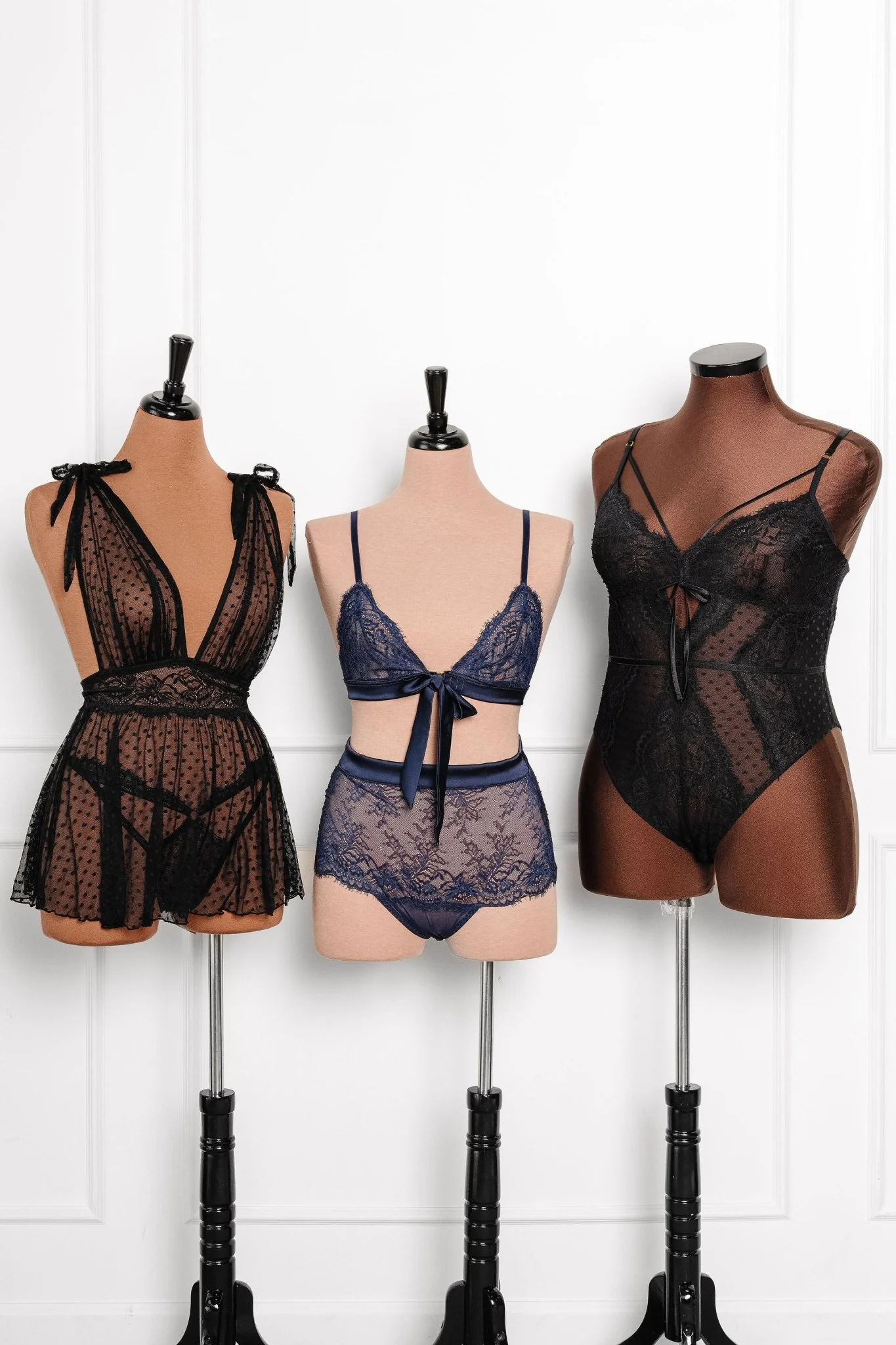 Lacy Crotchless Polka Dot Teddy - Black - Image 18