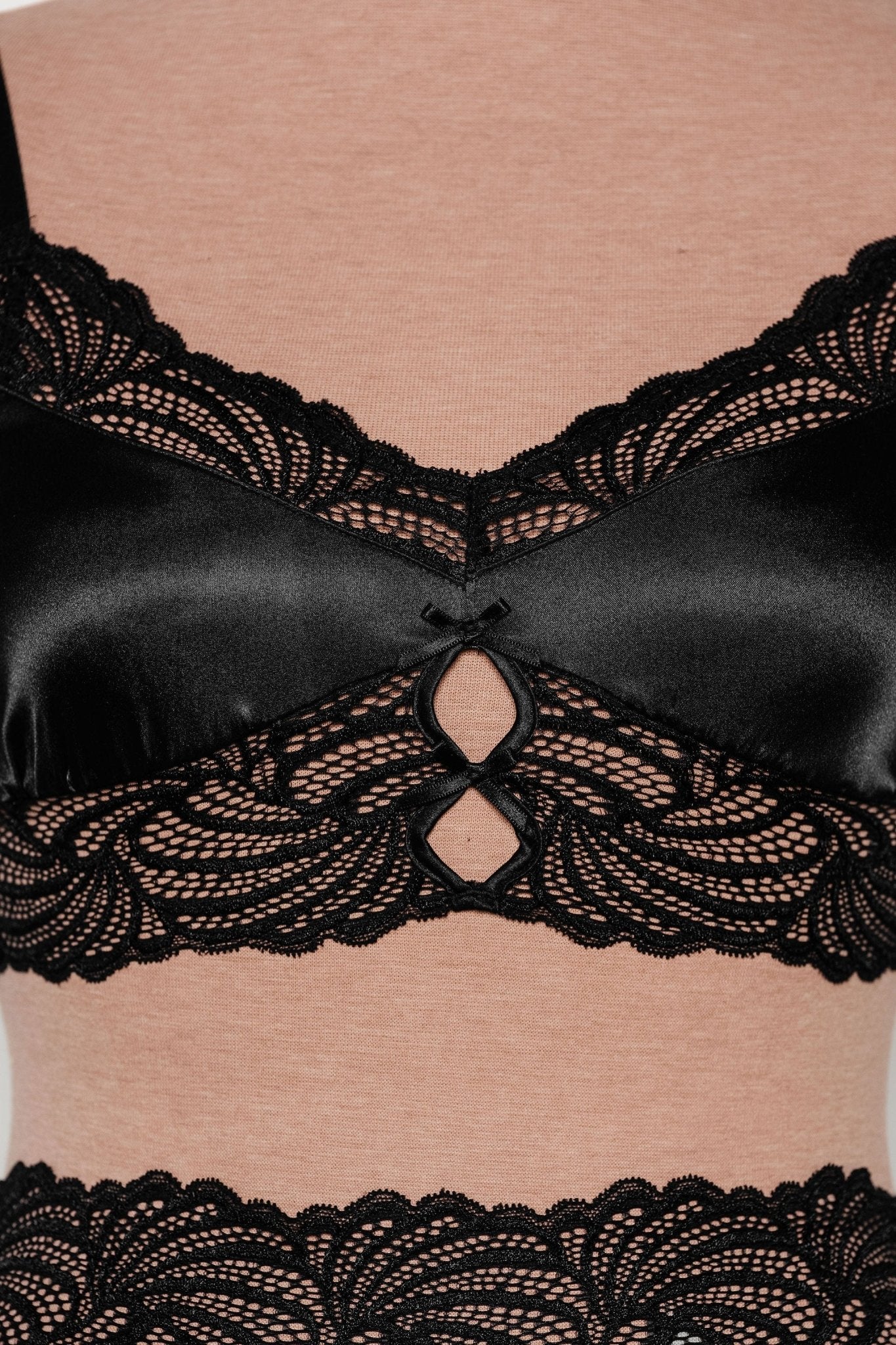 Lacy Satin Keyhole Bralette - Black - Image 8