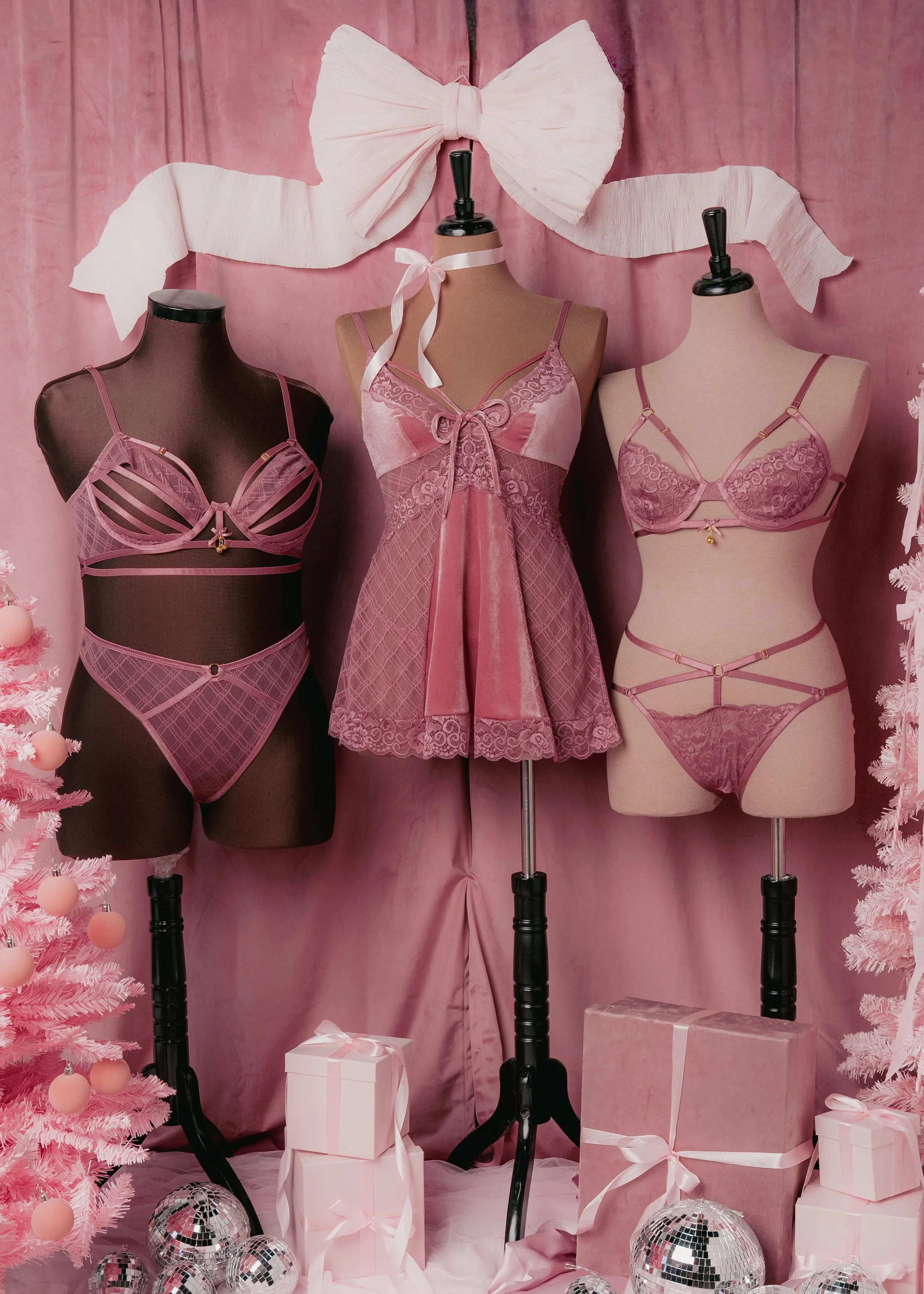 Strappy Ouvert Charm Panty - Sugarplum Pink - Image 14