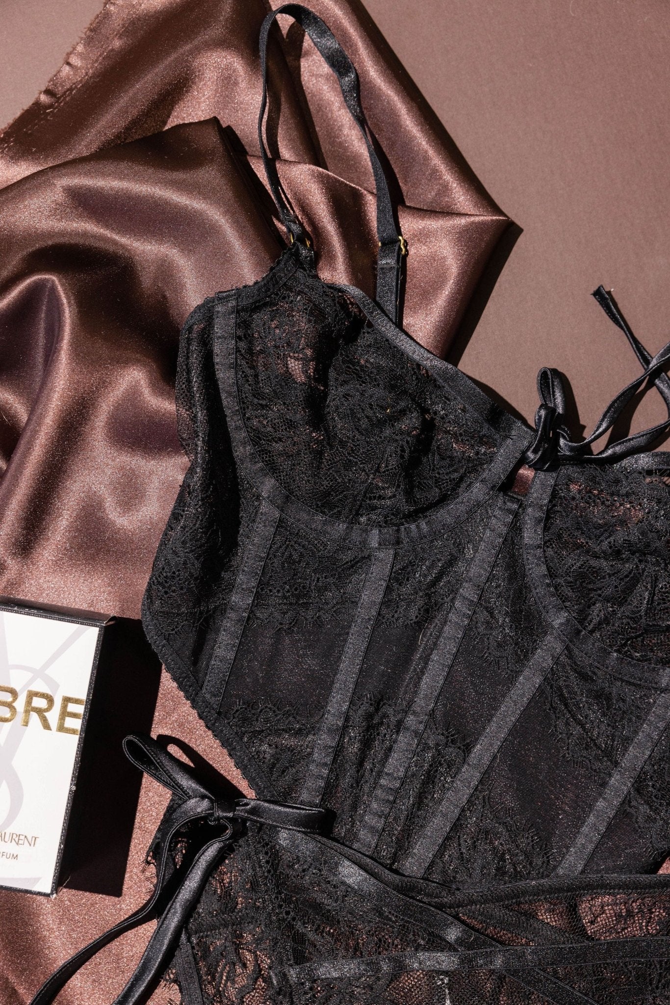 Lacy Underwire Corset - Black - Image 10